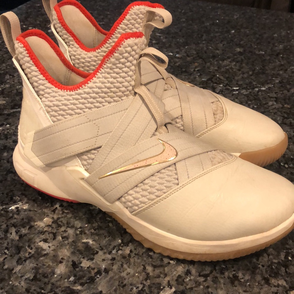 LeBron Soldier 12 men’s size 12